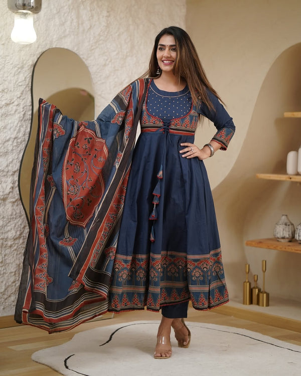Jacket With Beautiful Dori A-Line 3 Pc Sets