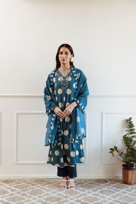 New Stylish Polka Cotton Kurta Pant & Duppata Set