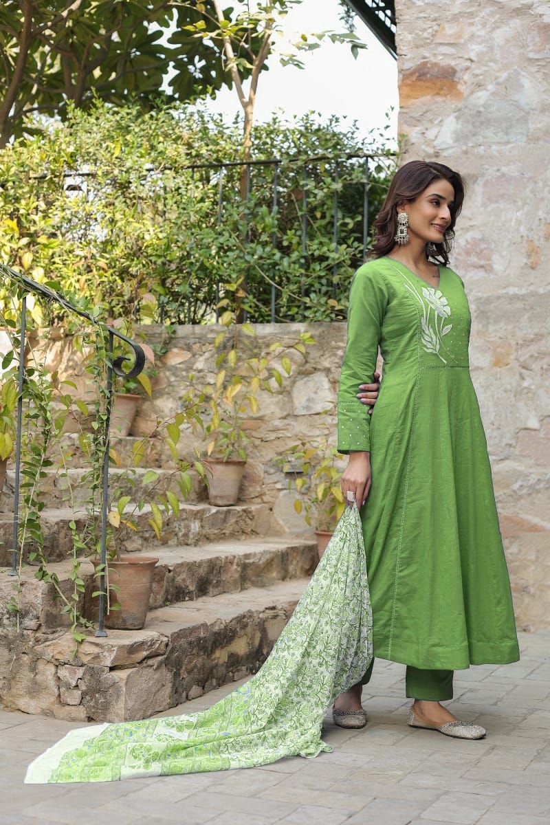 Look Stylish Bandage Cotton Kurta Pant & Duppata Set