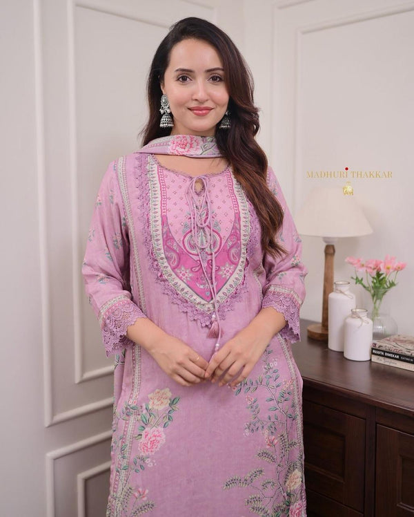 Featuring Lilac Muslin Pakistani Suit