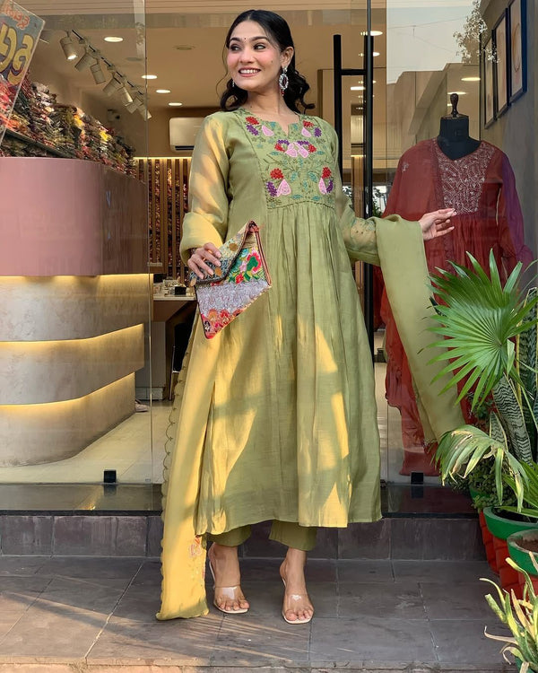 Beautiful Cotton Fabric Kurti Pant And Dupatta