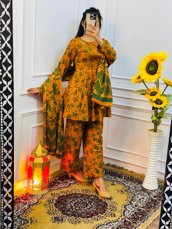 Women's Cotton Kurti Palazzo Dupatta Set With Malmal Dupatta